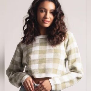 Chic Plaid Cropped Sweater - Olive and White